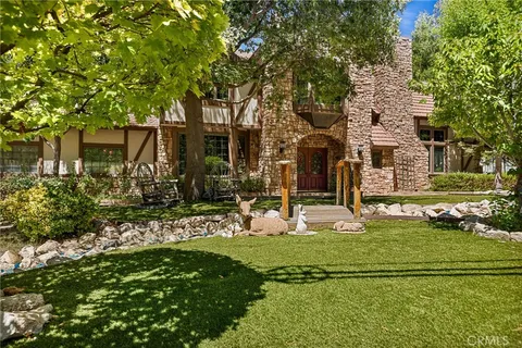 28476 North Shore Road, Lake Arrowhead, CA 92352