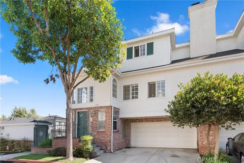 18721 Chapel Lane, Huntington Beach, CA 92646