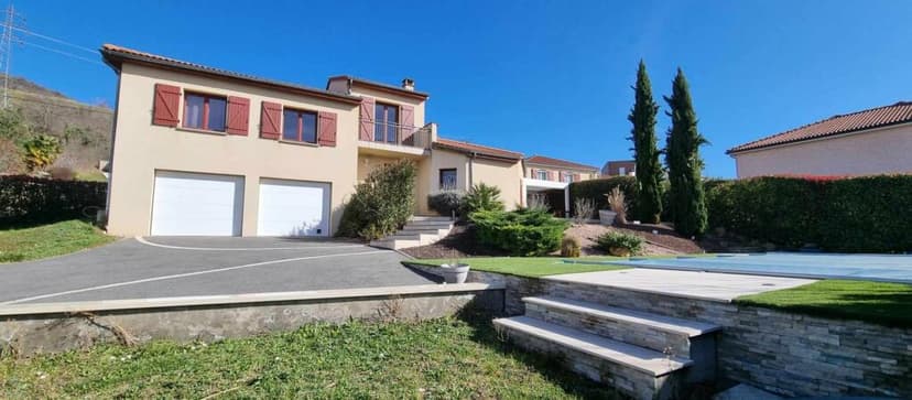 Additional image 2 of Auvergne, Puy-de-Dôme, Mirefleurs, France