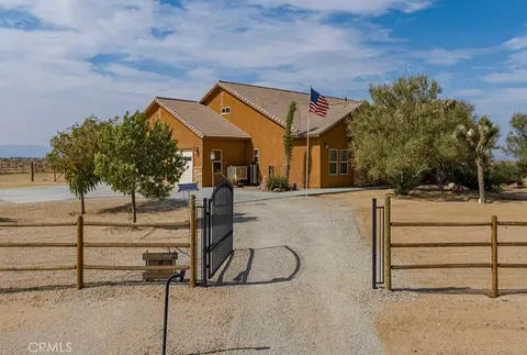 17779 Hacienda Blvd, California City, CA 93505