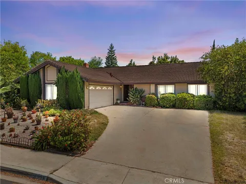 2860 Birchcreek Place, Thousand Oaks, CA 91360