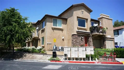 27949 Avalon Drive, Canyon Country, CA 91351