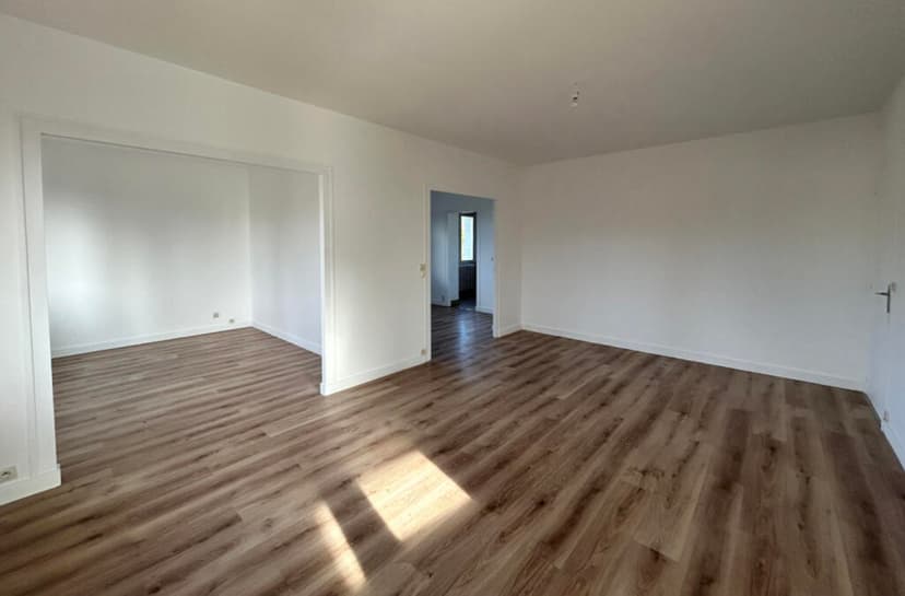 Additional image 3 of Saint-Jean-D'angely, Charente-Maritime, 17400, France