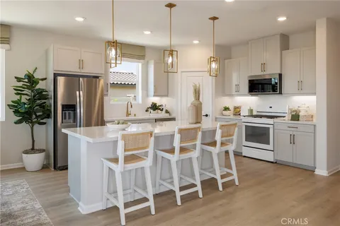 7672 Sienna Springs Loop, Highland, CA 92346