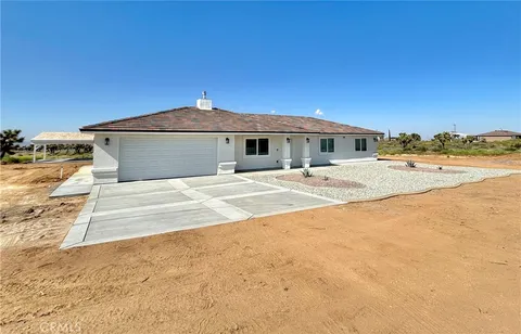 6830 Juniper Road, Phelan, CA 92371