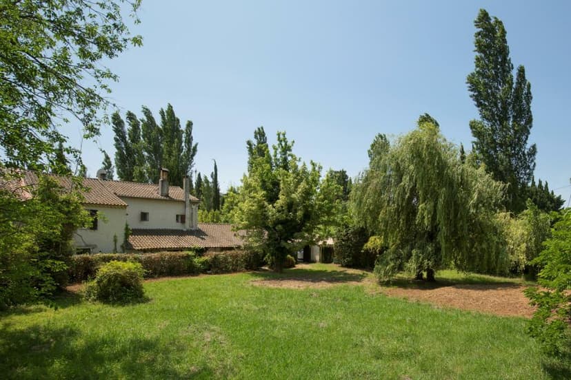 Additional image 2 of Provence-Alps-Cote d`Azur, Bouches-du-Rhône, St-Rémy-de-Provence, France