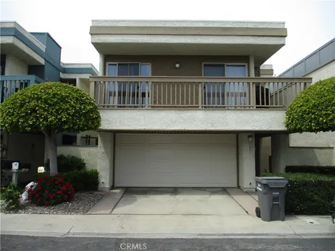 137 Mainsail Court, Port Hueneme, CA 93041