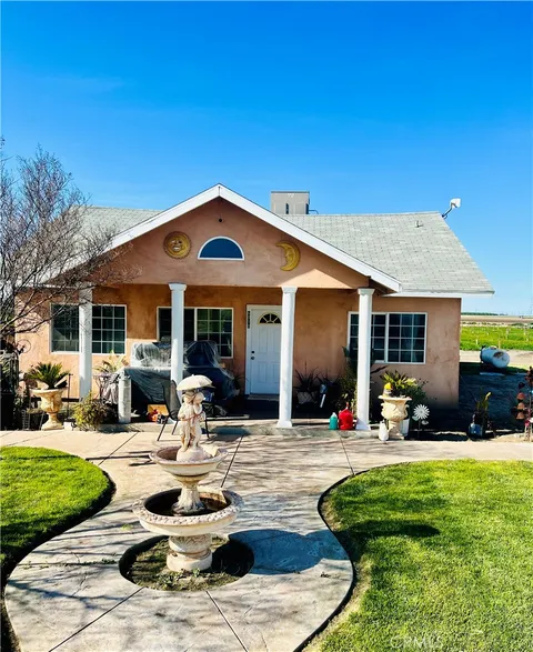 6010 Buerkle Road, Buttonwillow, CA 93206