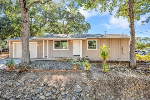 15993 35th Avenue, Clearlake, CA 95422