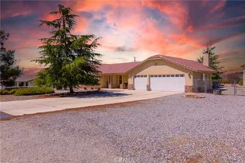 15888 Saint Timothy Road, Apple Valley, CA 92307