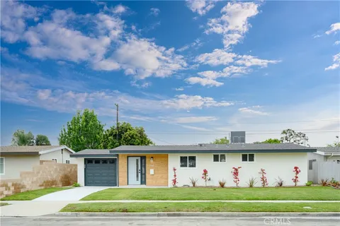 6828 E Mantova Street, Long Beach, CA 90815