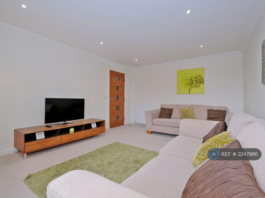 Additional image 3 of Broomhill Road, Aberdeen, AB10