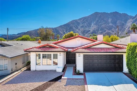 53330 Avenida Mendoza, La Quinta, CA 92253