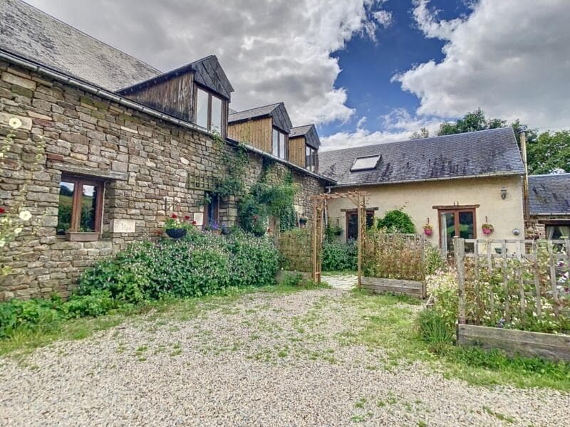 Additional image 2 of 14350 st-martin-des-besaces, France