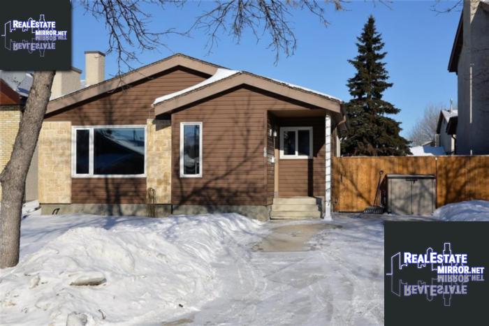 68 Tiverton BayWinnipeg, Manitoba, R2N2N5, Canada