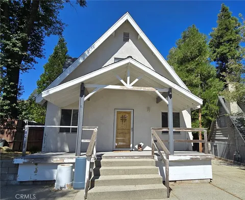 730 Clubhouse Drive, Twin Peaks, CA 92391