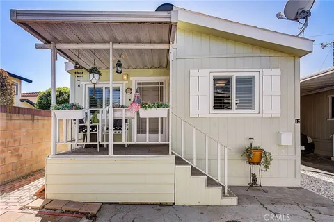 2350 250th St Unit 12, Lomita, CA 90717