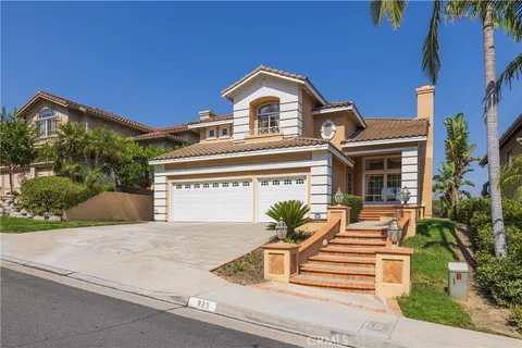 925 S Wildrose Lane, Anaheim Hills, CA 92808