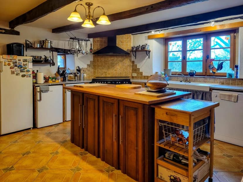 Primary image of Midi-Pyrénées, Aveyron, Morlhon-le-Haut, France