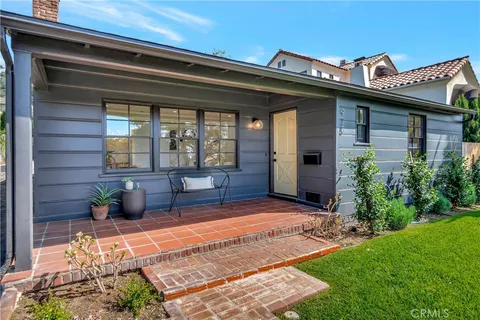 925 E Palm Street, Altadena, CA 91001