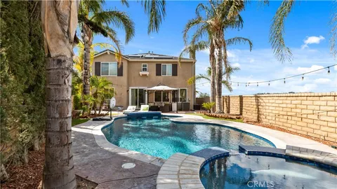 27346 English Oak Court, Canyon Country, CA 91387