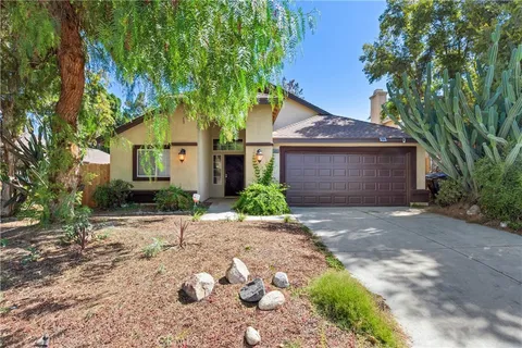 3245 Chase Road, Riverside, CA 92501
