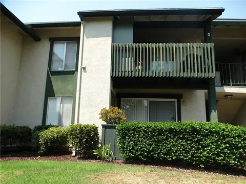 23236 Orange Avenue Unit 5, Lake Forest, CA 92630