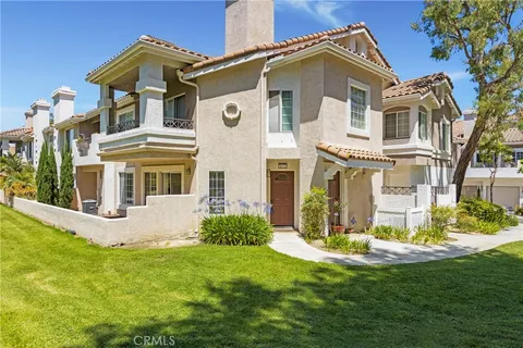 8070 E Desert Pine Drive, Anaheim Hills, CA 92808