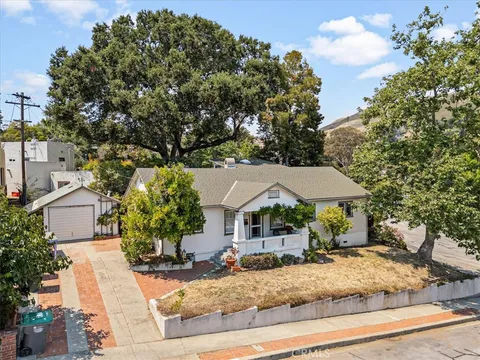 1690 Hillcrest Place, San Luis Obispo, CA 93401