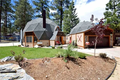 292 Towhee Court, Big Bear Lake, CA 92315