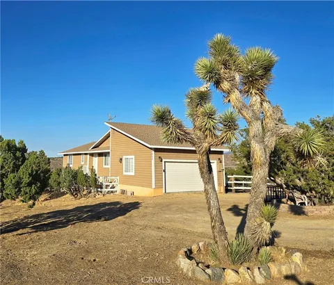 Primary image of 29422 125th Street E, Pearblossom, CA 93553