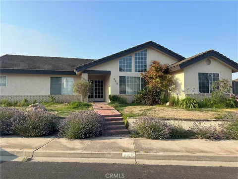 858 Firefox Drive, Santa Maria, CA 93455