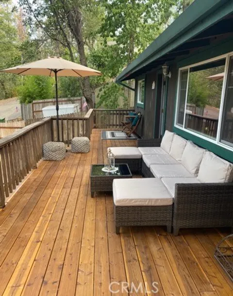 12164 Black Oak Drive, Loch Lomond, CA 95461