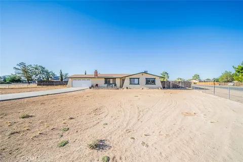15023 Tonikan Road, Apple Valley, CA 92307