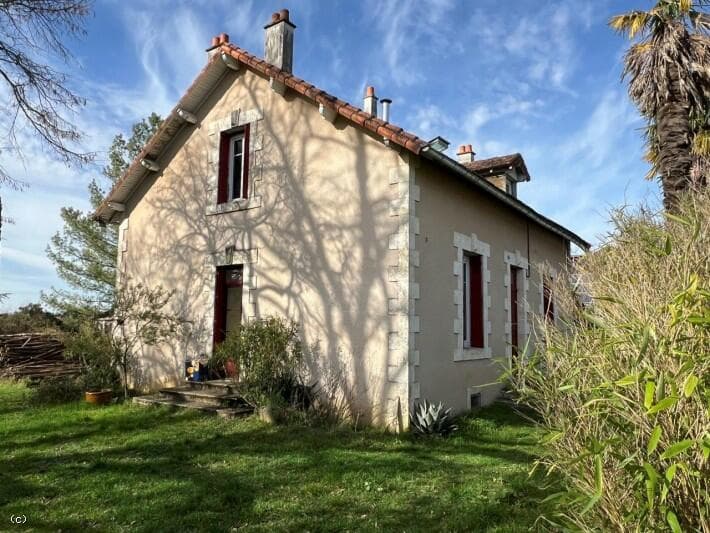 Additional image 3 of Ruffec, Charente, 16700, France