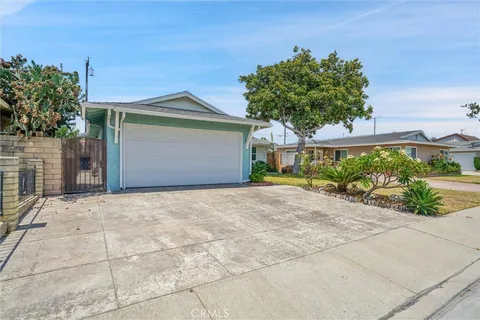 17529 Thornlake Avenue, Artesia, CA 90701