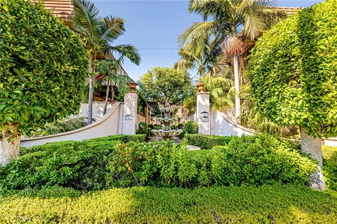 109 N Almansor Street Unit 19, Alhambra, CA 91801