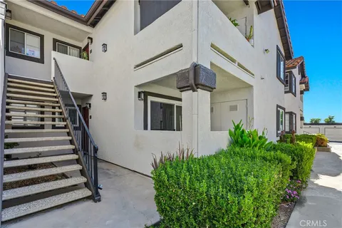 16377 Lakeshore Drive Unit 1C, Lake Elsinore, CA 92530