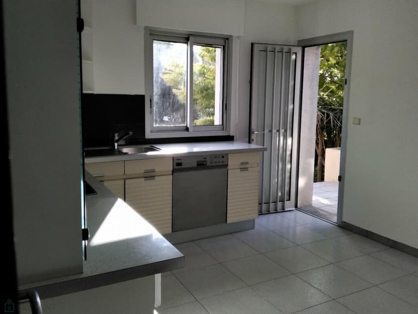 Additional image 3 of Provence-Alps-Cote d`Azur, Bouches-du-Rhône, Allauch, France