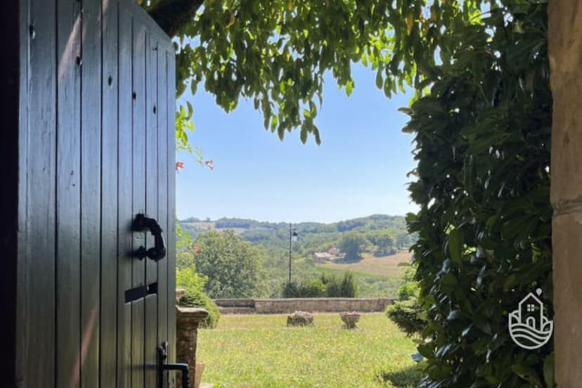 Additional image 3 of Les Eyzies, Aquitaine, 24, France