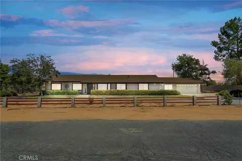 13609 Jicarilla Road, Apple Valley, CA 92308