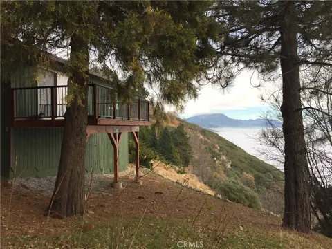 26567 Blackfoot Trail E, Rimforest, CA 92378