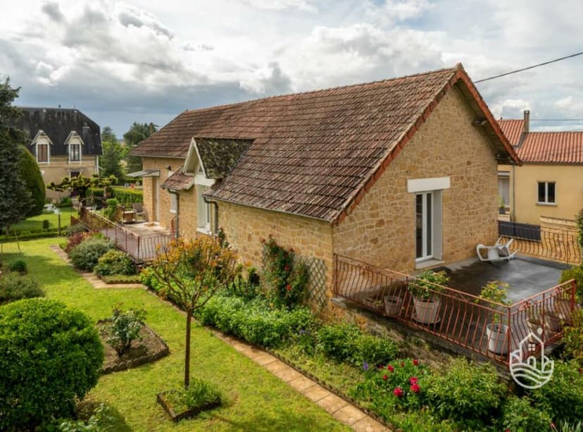 Additional image 2 of Gourdon, Midi-Pyrenees, 46300, France