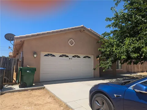8924 Walpole Avenue, California City, CA 93505