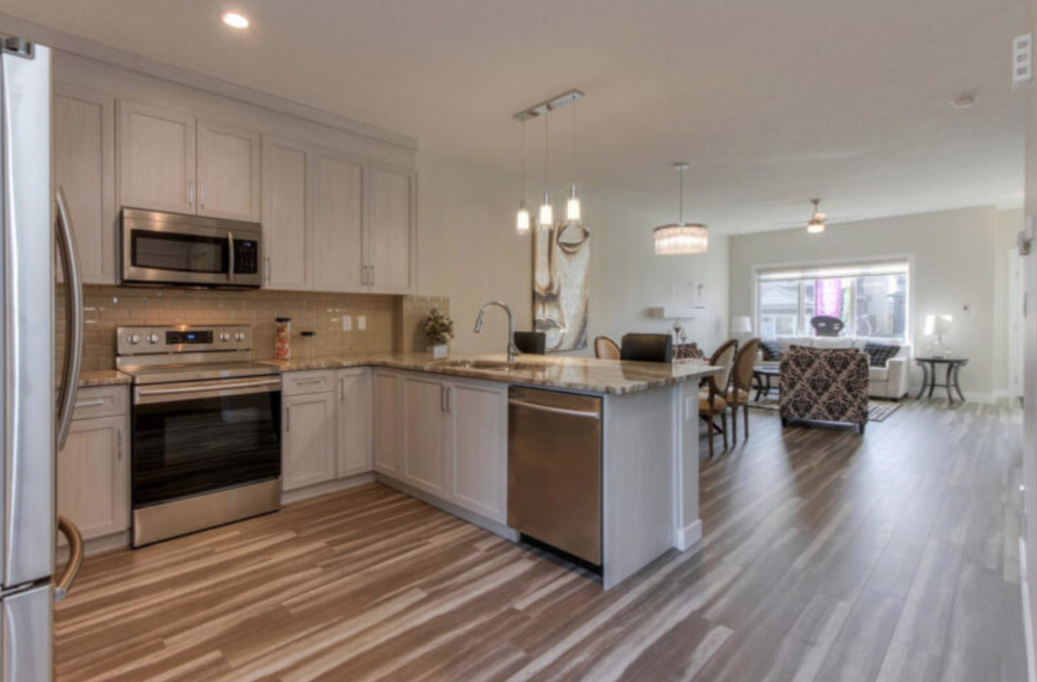 Additional image 9 of Crimson