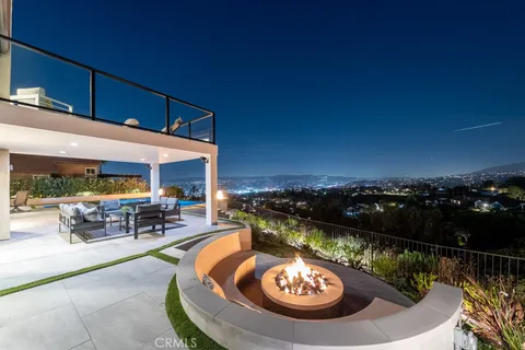 660 S Londerry Lane, Anaheim Hills, CA 92807