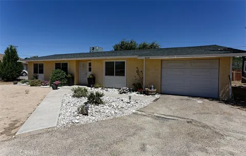 21110 Multnomah Road, Apple Valley, CA 92308