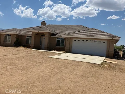 10778 Wolf Drive, Phelan, CA 92371