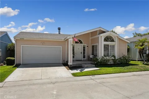 20076 Canyon View Drive, Canyon Country, CA 91351