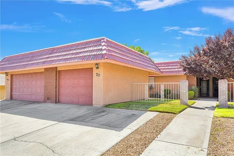 27535 Lakeview Drive Unit 70, Helendale, CA 92342